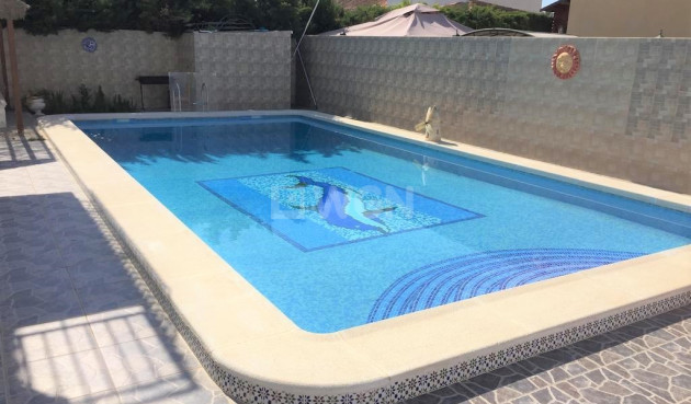 Resale - Villa - Torrevieja - Costa Blanca