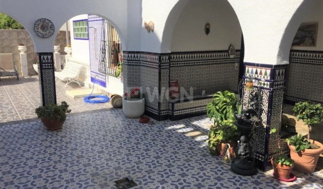 Resale - Villa - Torrevieja - Costa Blanca
