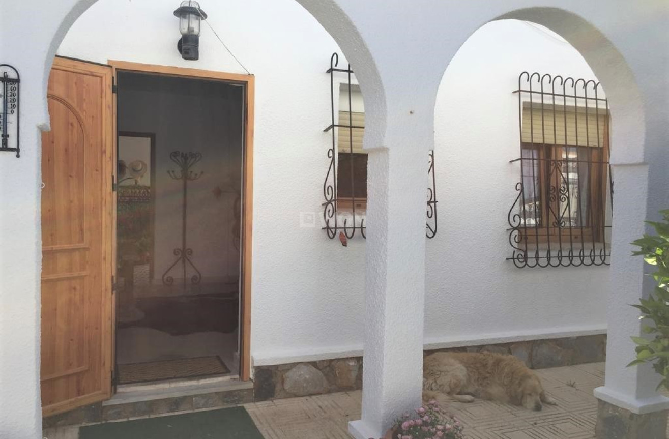 Resale - Villa - Torrevieja - Costa Blanca