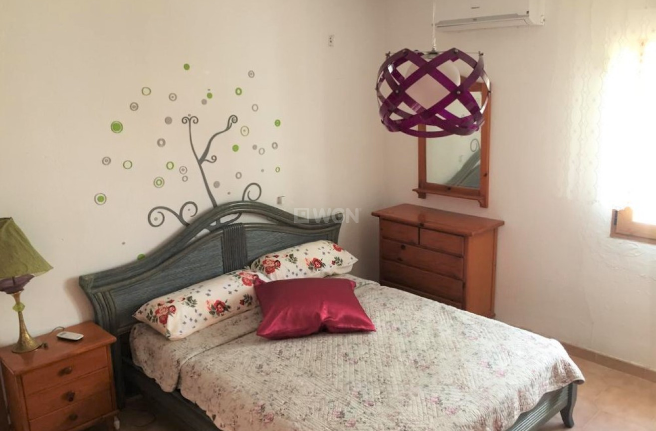 Resale - Villa - Torrevieja - Costa Blanca