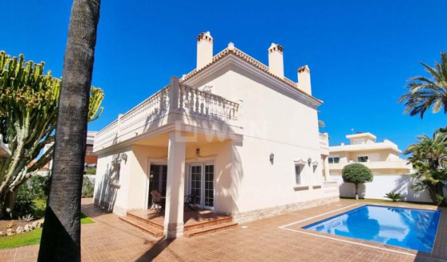 Odsprzedaż - Villa - Cabo Roig - Costa Blanca
