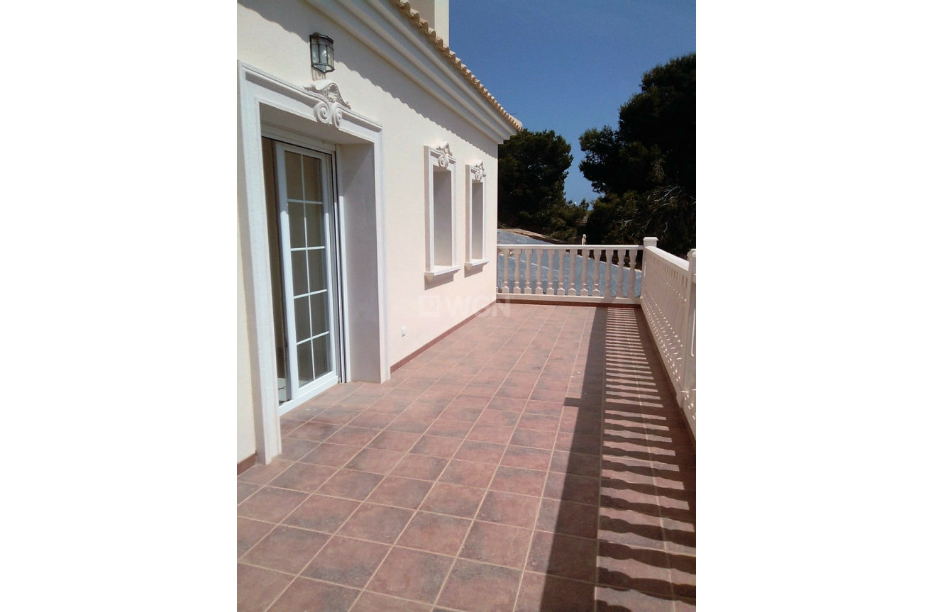 Odsprzedaż - Villa - Cabo Roig - Costa Blanca