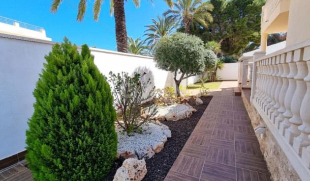 Odsprzedaż - Villa - Cabo Roig - Costa Blanca