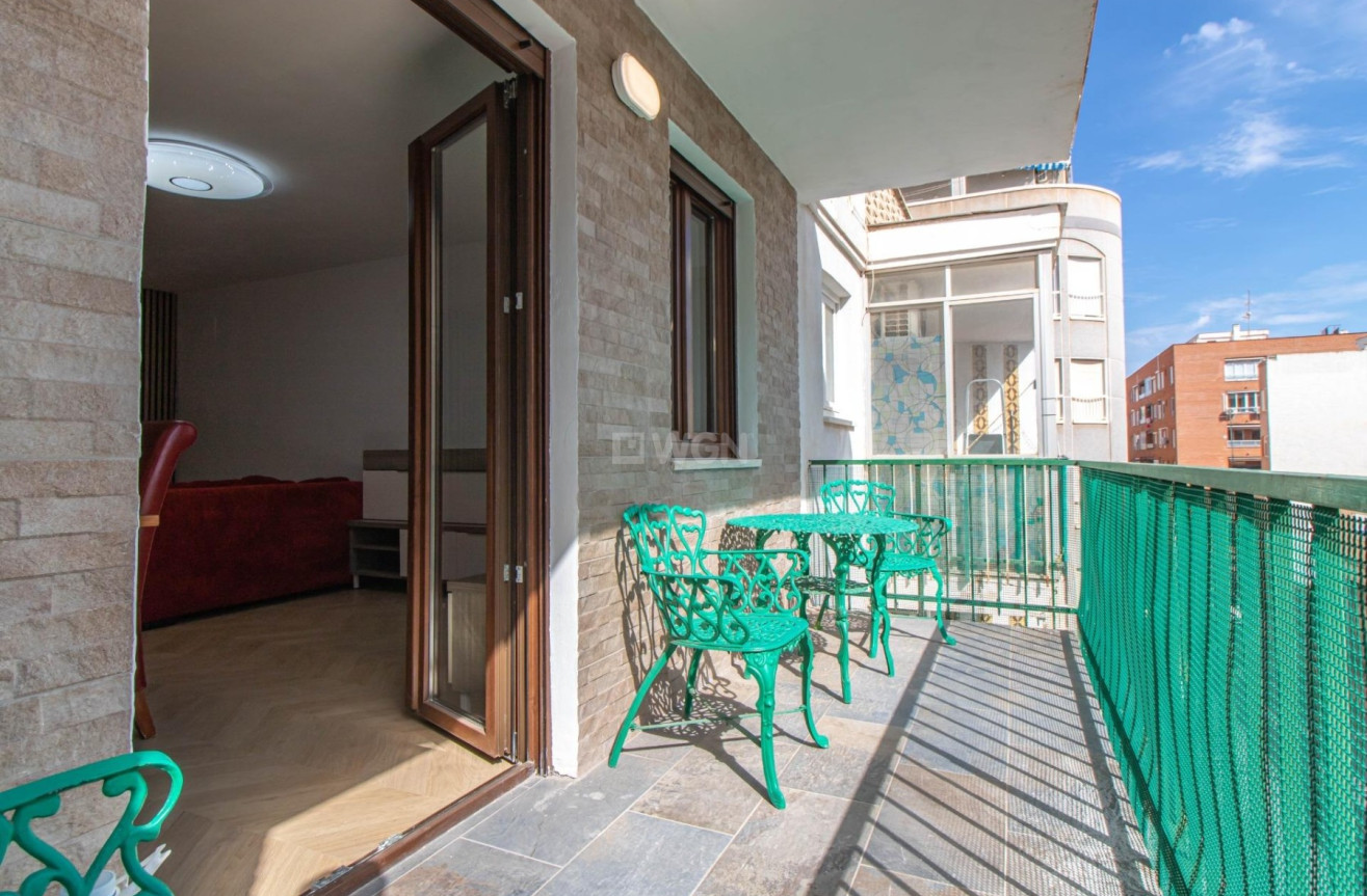 Resale - Apartment / flat - Torrevieja - Costa Blanca