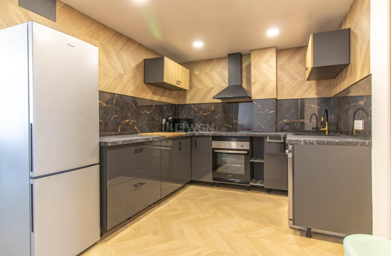 Resale - Apartment / flat - Torrevieja - Costa Blanca