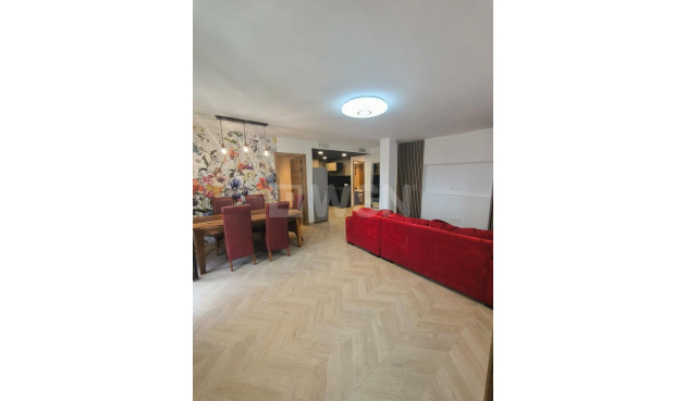 Resale - Apartment / flat - Torrevieja - Costa Blanca