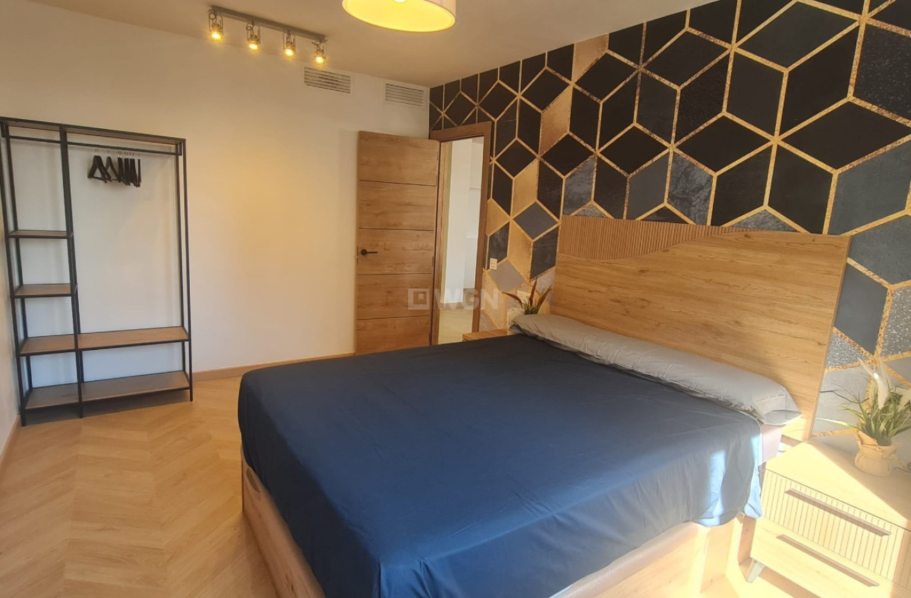 Resale - Apartment / flat - Torrevieja - Costa Blanca