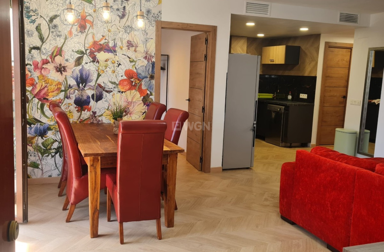 Resale - Apartment / flat - Torrevieja - Costa Blanca