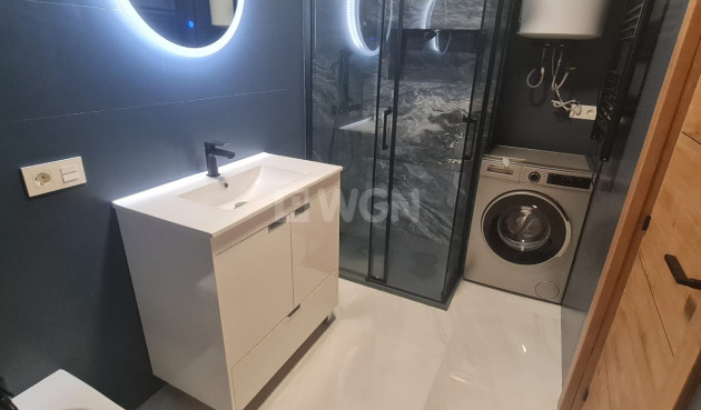 Resale - Apartment / flat - Torrevieja - Costa Blanca