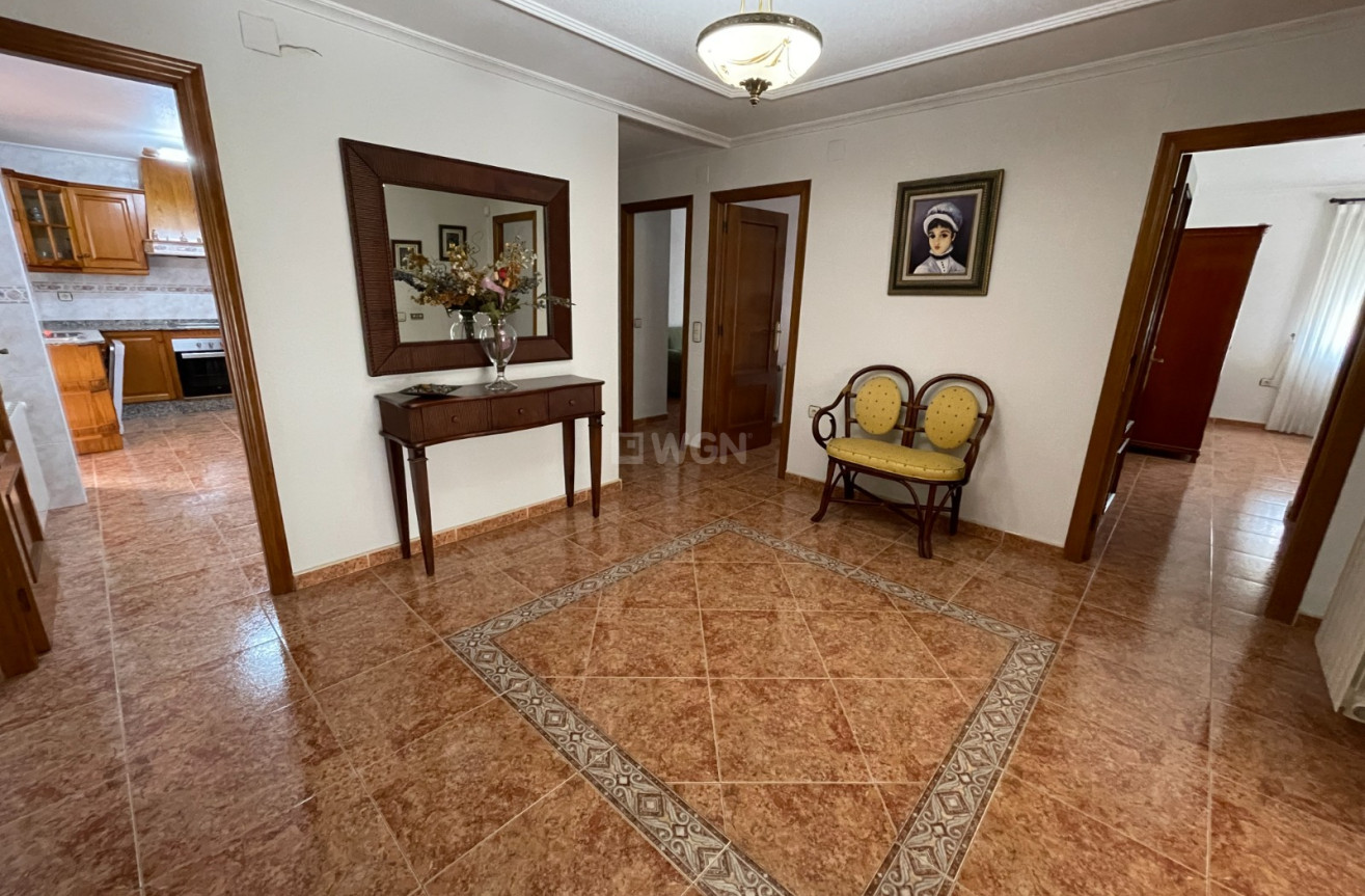 Odsprzedaż - Kamienica - Formentera del Segura - Costa Blanca