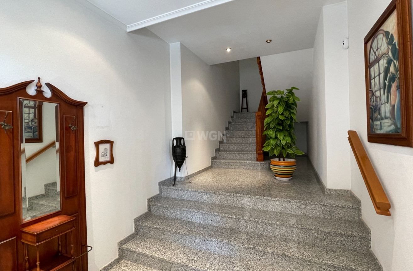 Odsprzedaż - Kamienica - Formentera del Segura - Costa Blanca