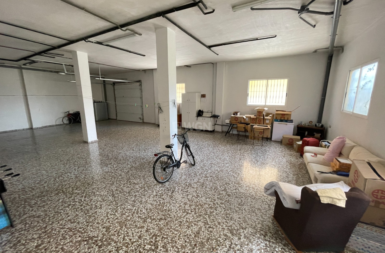 Odsprzedaż - Kamienica - Formentera del Segura - Costa Blanca