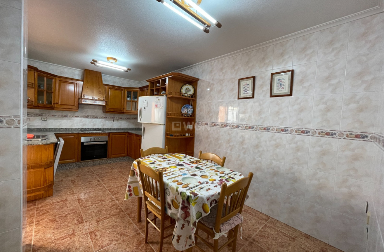 Odsprzedaż - Kamienica - Formentera del Segura - Costa Blanca