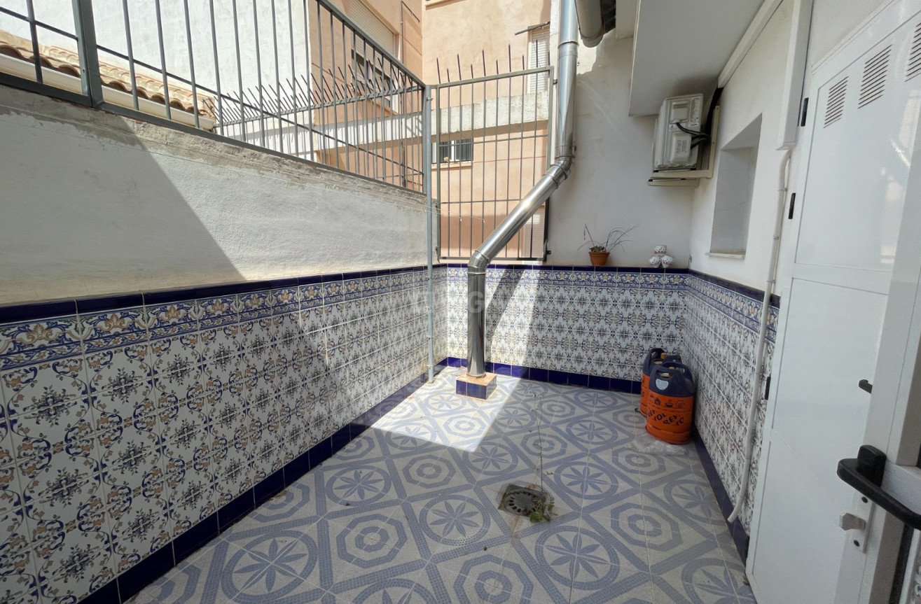 Odsprzedaż - Kamienica - Formentera del Segura - Costa Blanca