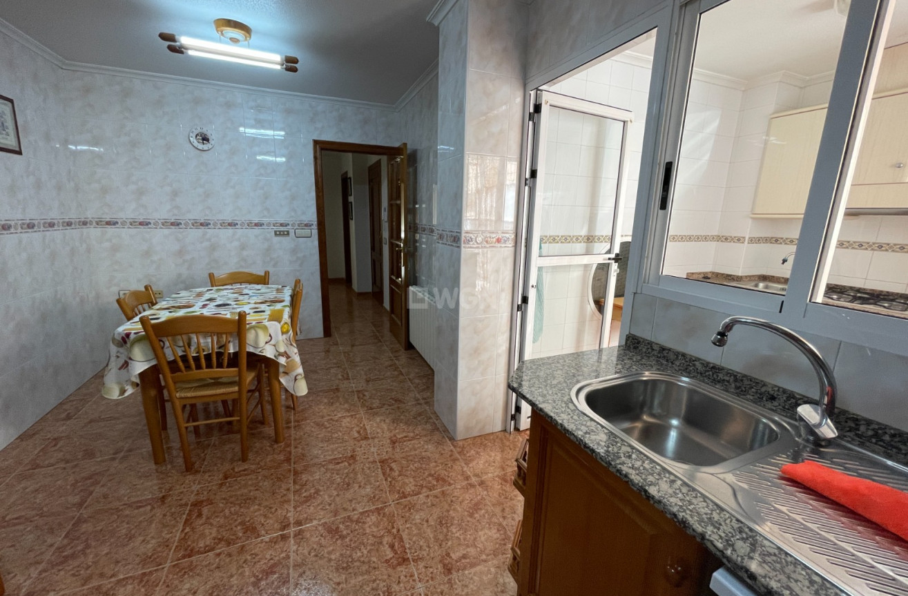 Odsprzedaż - Kamienica - Formentera del Segura - Costa Blanca