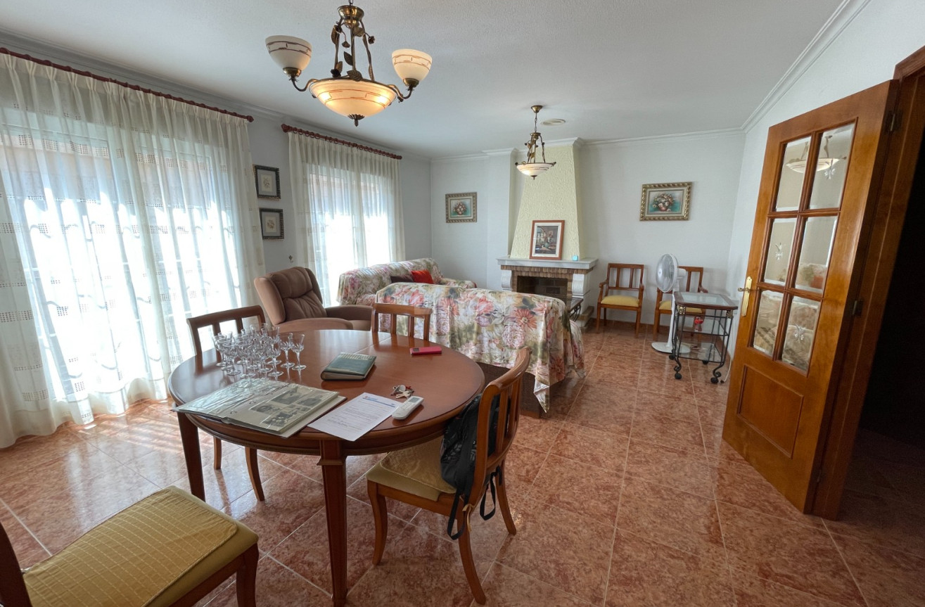 Odsprzedaż - Kamienica - Formentera del Segura - Costa Blanca