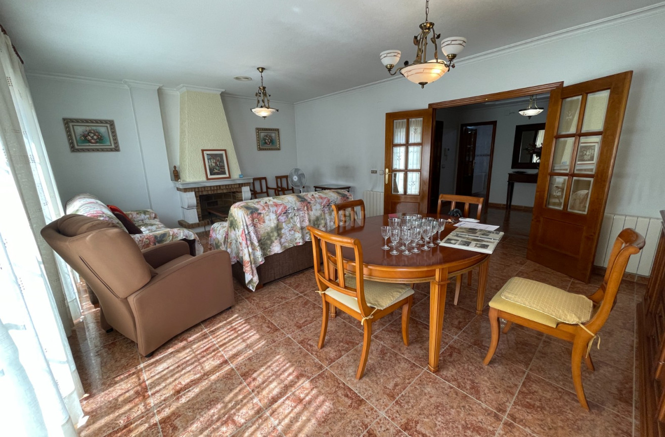 Odsprzedaż - Kamienica - Formentera del Segura - Costa Blanca