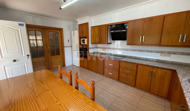 Odsprzedaż - Villa - Crevillent - Inland