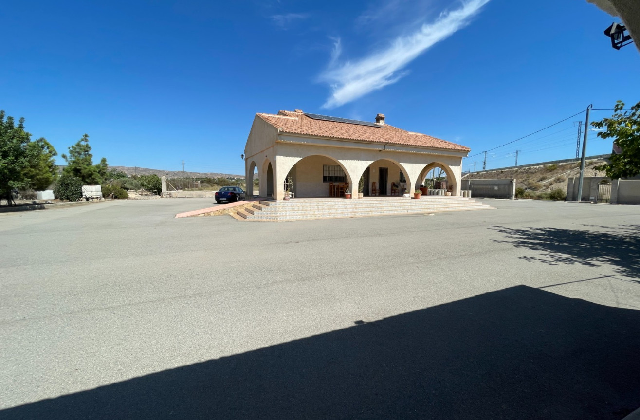 Odsprzedaż - Villa - Crevillent - Inland