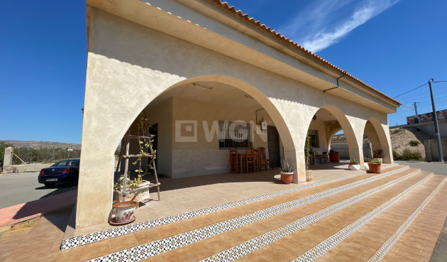 Odsprzedaż - Villa - Crevillent - Inland