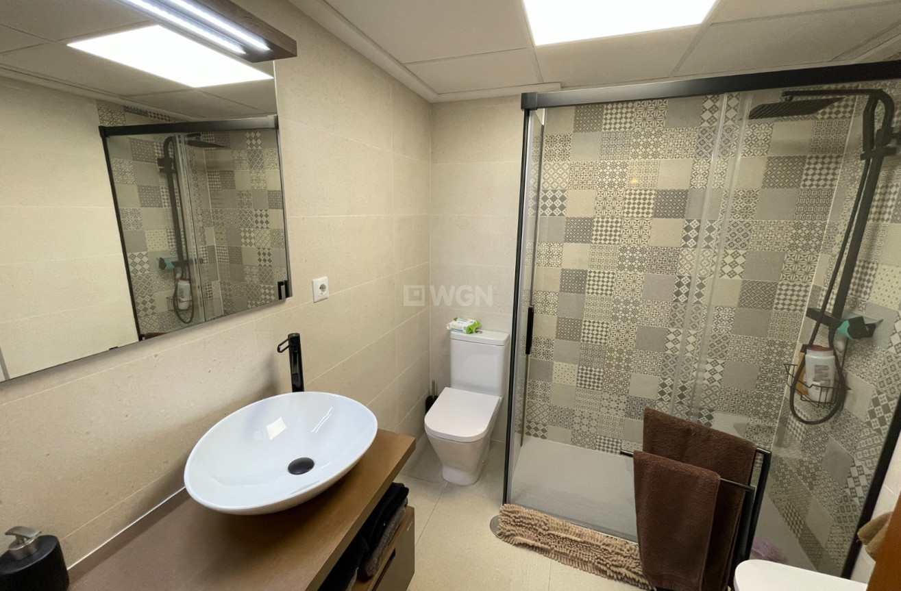 Odsprzedaż - Kamienica - Elche - Costa Blanca