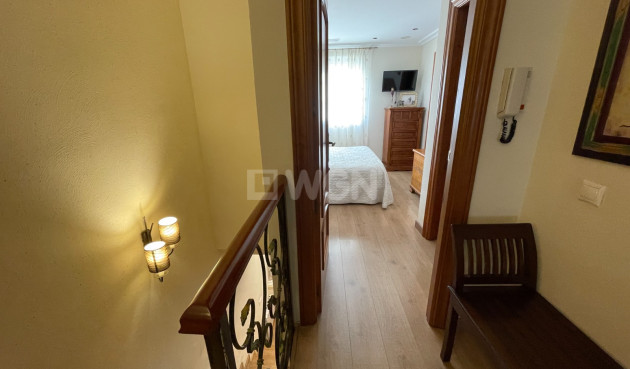 Odsprzedaż - Kamienica - Elche - Costa Blanca