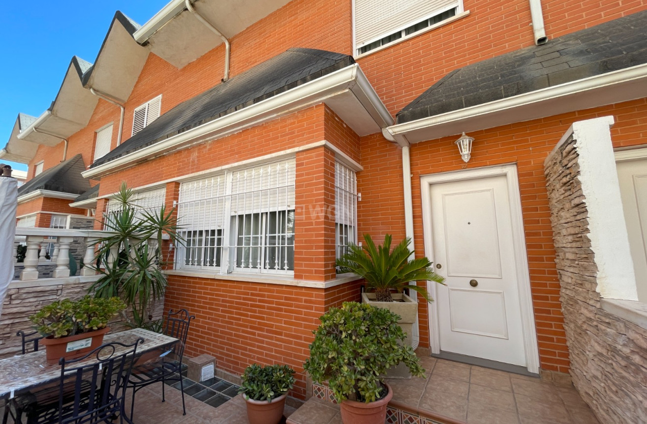 Odsprzedaż - Kamienica - Elche - Costa Blanca