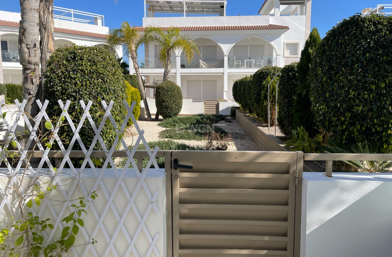 Odsprzedaż - Mieszkanie w bloku - Rojales - Inland