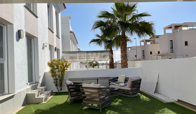 Odsprzedaż - Mieszkanie w bloku - Rojales - Inland