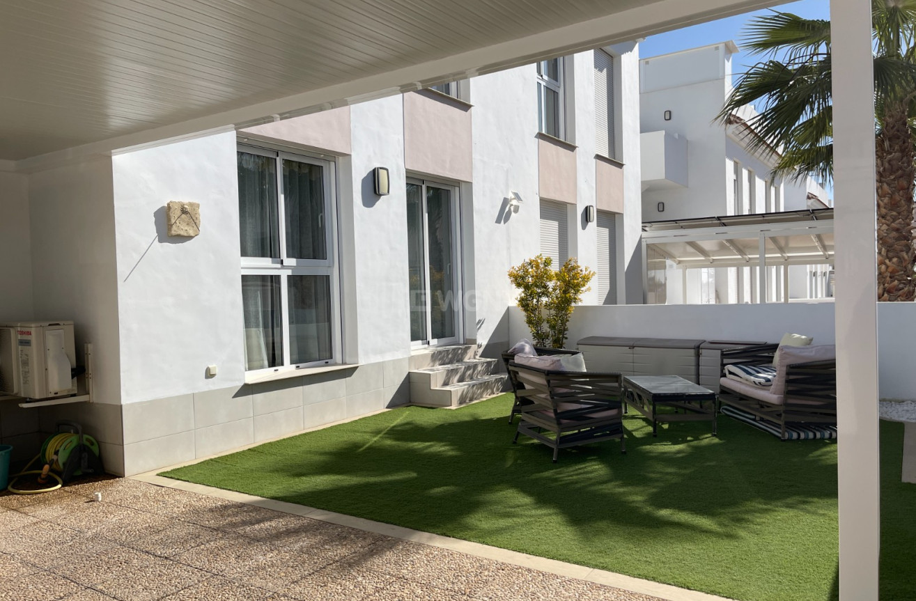 Odsprzedaż - Mieszkanie w bloku - Rojales - Inland