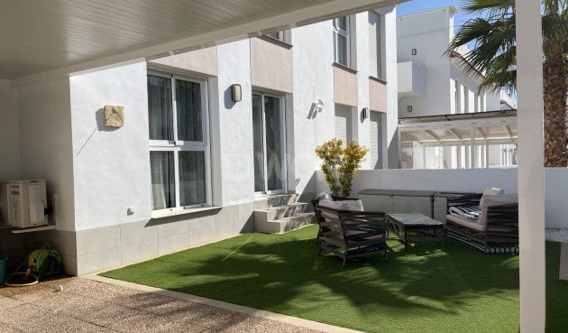 Odsprzedaż - Mieszkanie w bloku - Rojales - Inland