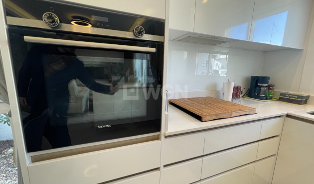 Odsprzedaż - Mieszkanie w bloku - Rojales - Inland