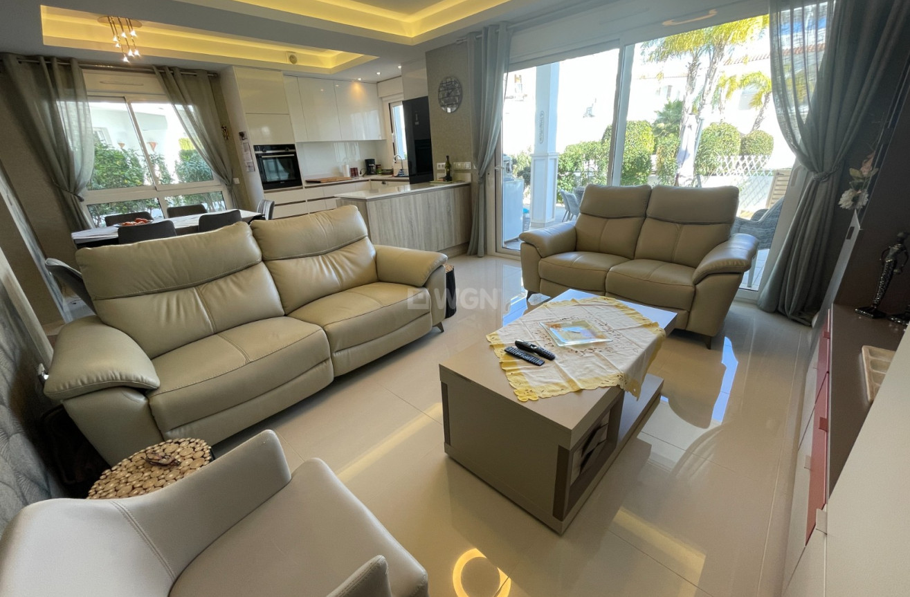 Odsprzedaż - Mieszkanie w bloku - Rojales - Inland