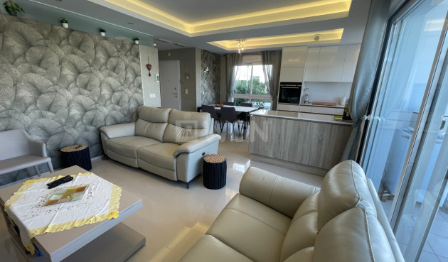 Odsprzedaż - Mieszkanie w bloku - Rojales - Inland