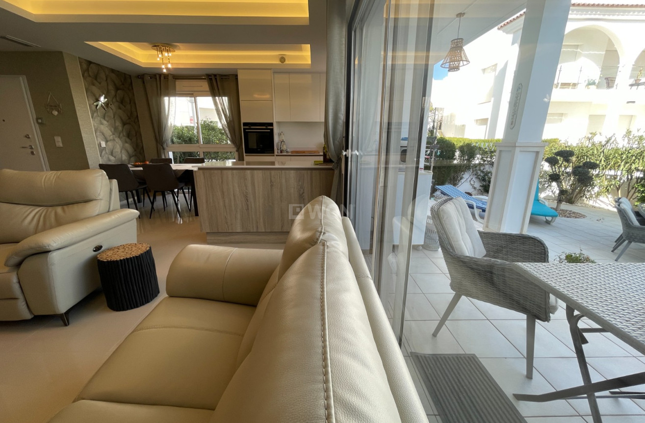 Odsprzedaż - Mieszkanie w bloku - Rojales - Inland