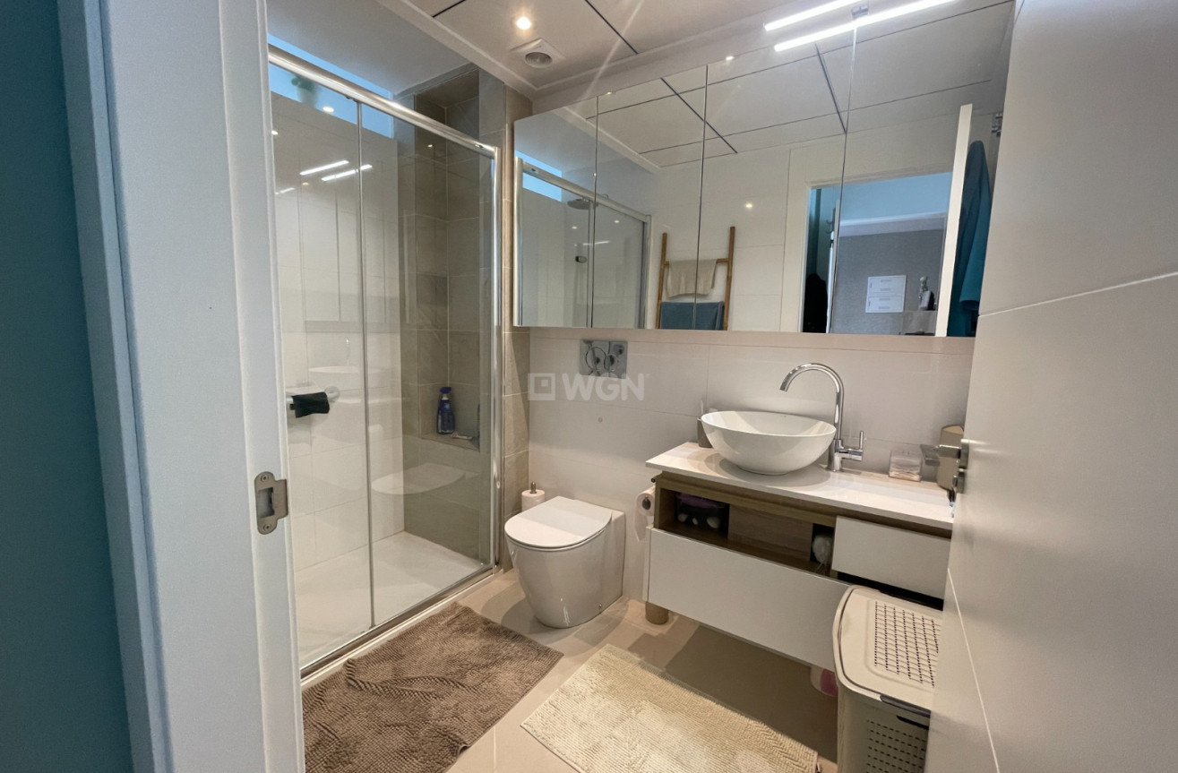 Odsprzedaż - Mieszkanie w bloku - Rojales - Inland