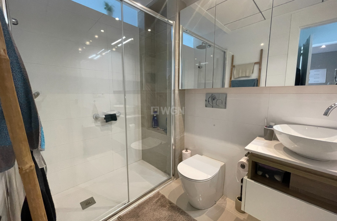 Odsprzedaż - Mieszkanie w bloku - Rojales - Inland