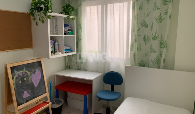 Odsprzedaż - Mieszkanie w bloku - Torrevieja - Costa Blanca