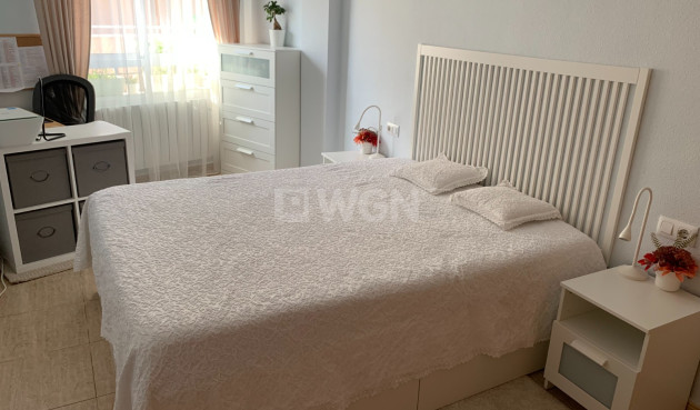 Odsprzedaż - Mieszkanie w bloku - Torrevieja - Costa Blanca