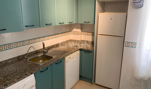 Odsprzedaż - Mieszkanie w bloku - Torrevieja - Costa Blanca