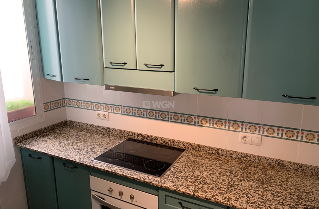 Odsprzedaż - Mieszkanie w bloku - Torrevieja - Costa Blanca