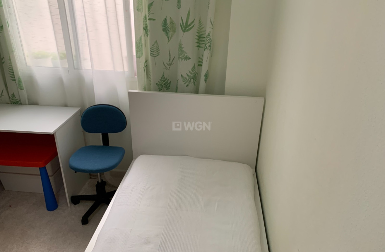 Odsprzedaż - Mieszkanie w bloku - Torrevieja - Costa Blanca