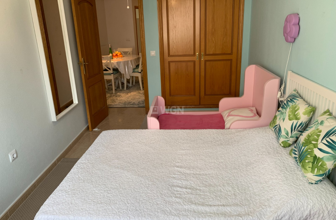 Odsprzedaż - Mieszkanie w bloku - Torrevieja - Costa Blanca