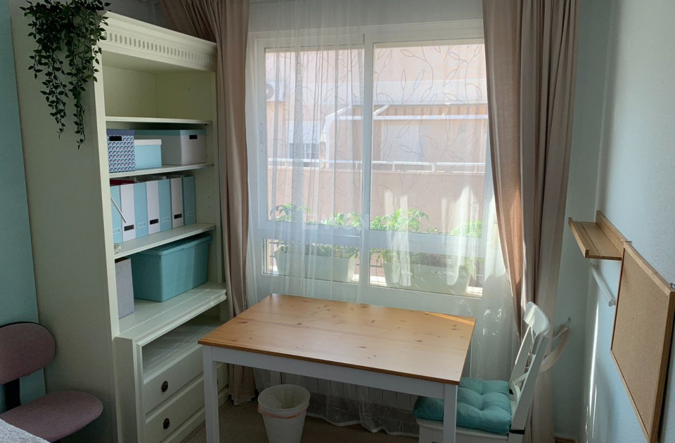 Odsprzedaż - Mieszkanie w bloku - Torrevieja - Costa Blanca