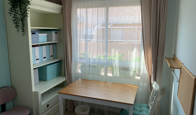 Odsprzedaż - Mieszkanie w bloku - Torrevieja - Costa Blanca