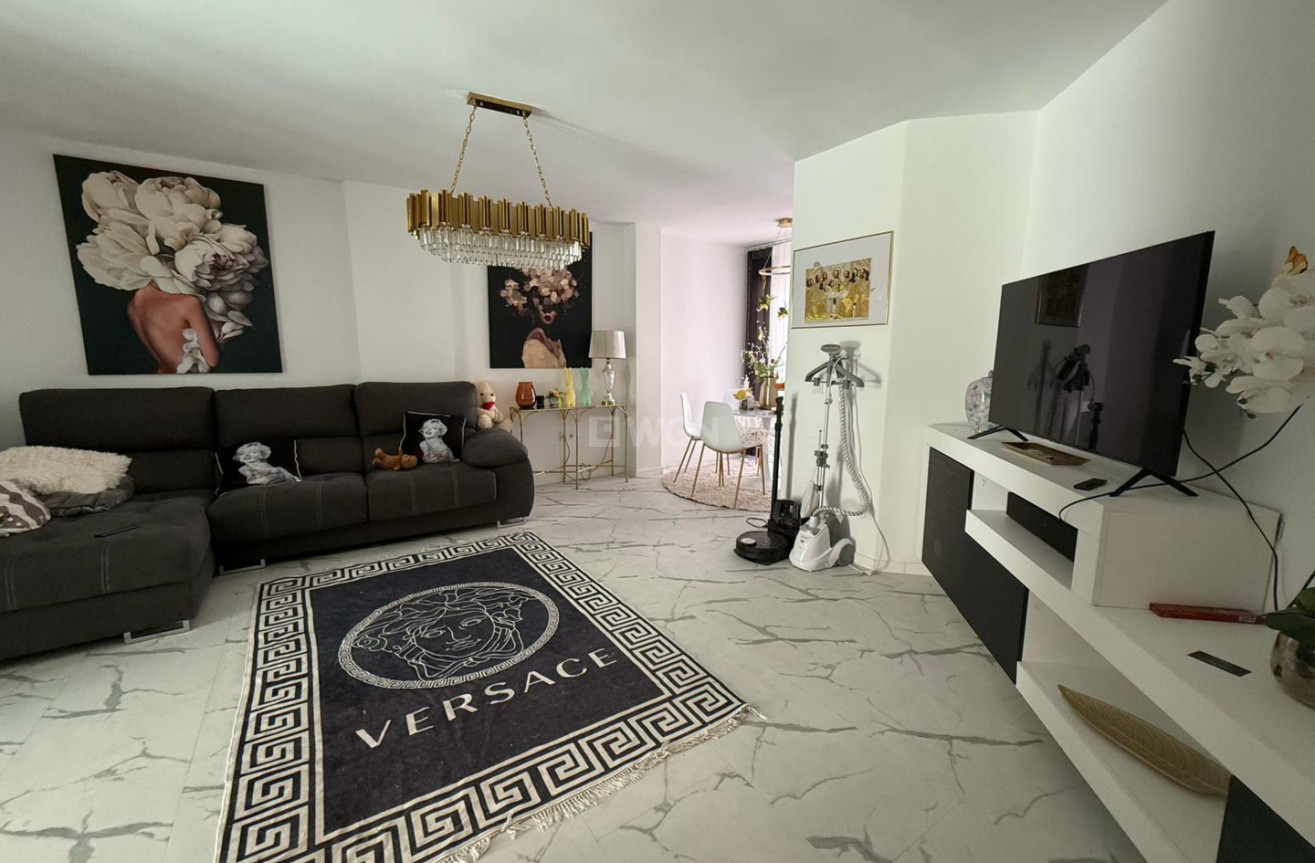 Odsprzedaż - Mieszkanie w bloku - Torrevieja - Costa Blanca