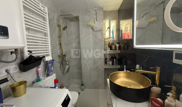 Odsprzedaż - Mieszkanie w bloku - Torrevieja - Costa Blanca