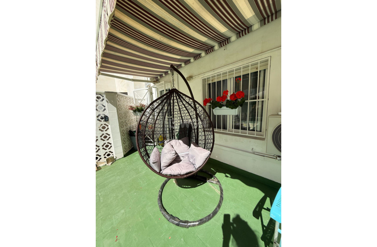 Odsprzedaż - Mieszkanie w bloku - Torrevieja - Costa Blanca