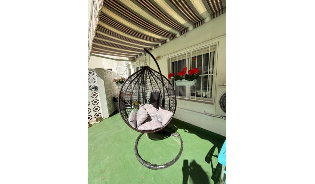 Odsprzedaż - Mieszkanie w bloku - Torrevieja - Costa Blanca