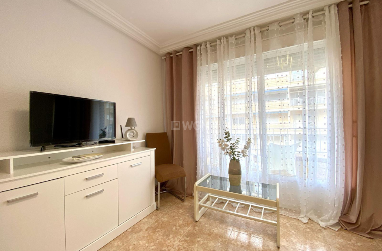 Resale - Apartment / flat - Torrevieja - Costa Blanca